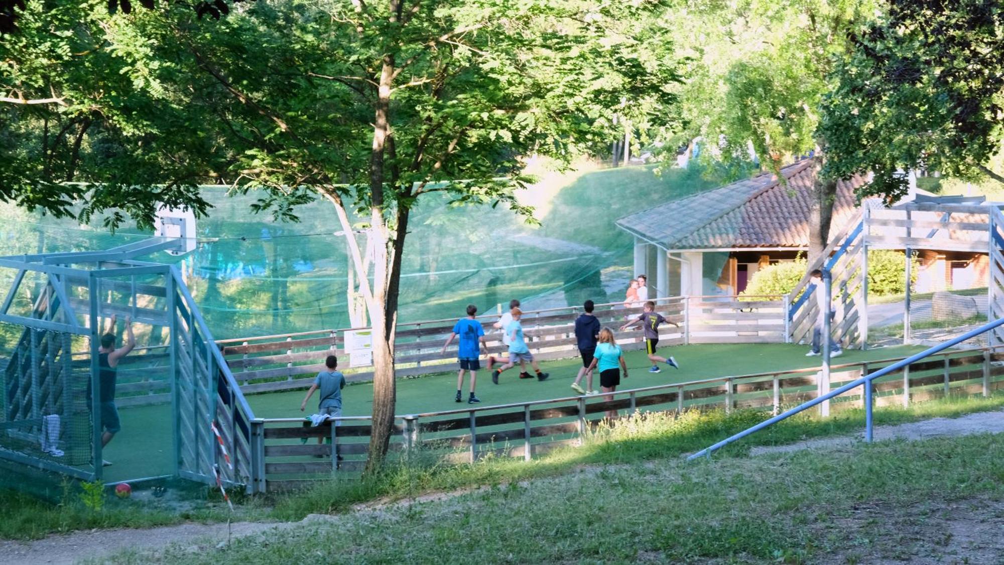 Camping Le Couriou Recoubeau-Jansac Екстериор снимка