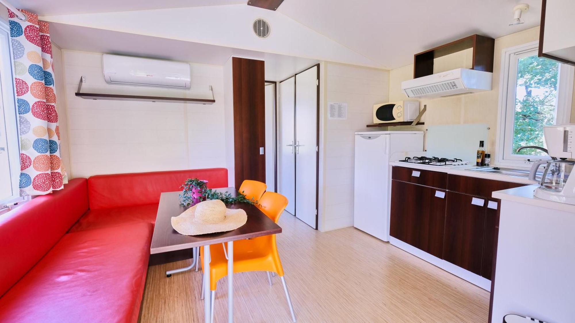 Camping Le Couriou Recoubeau-Jansac Екстериор снимка